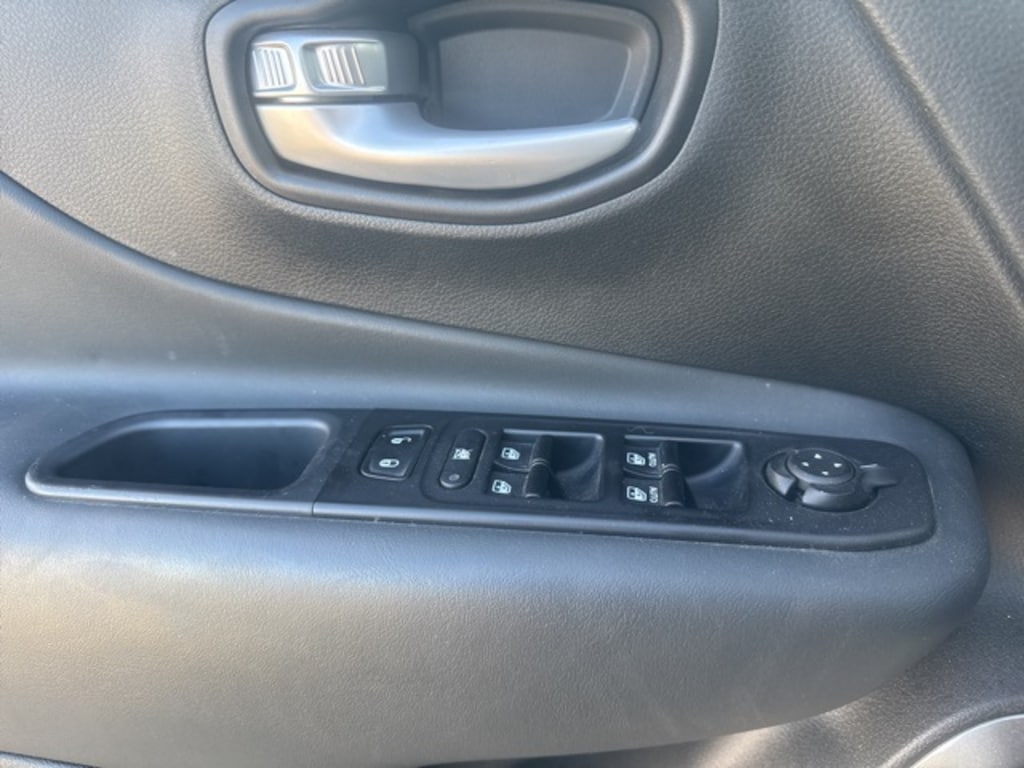 Used 2023 Jeep Renegade Latitude SUV