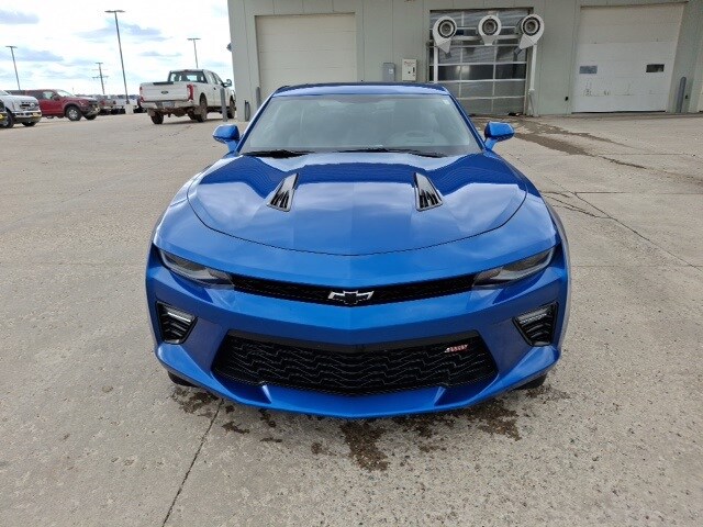 2016 Chevrolet Camaro 2SS photo 2