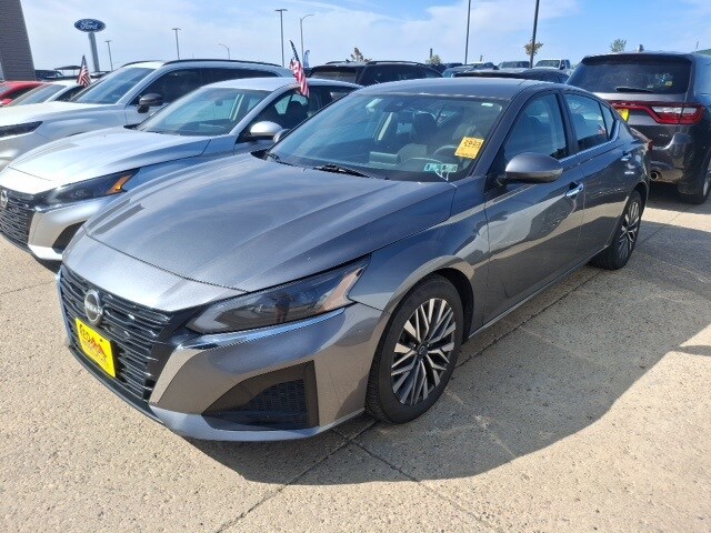 2023 Nissan Altima 2.5 SV photo 2