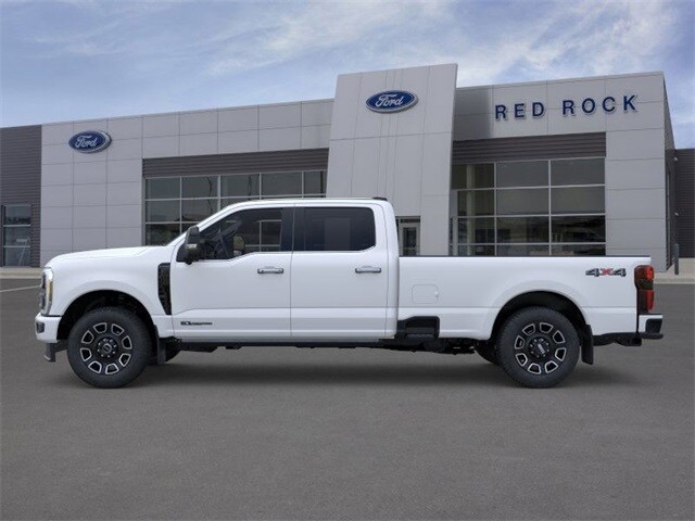 2025 Ford F-250 photo 3