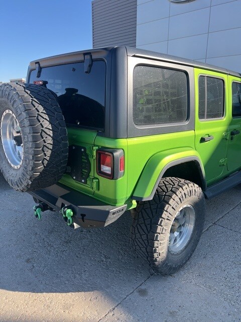 2019 Jeep Wrangler Unlimited Sahara photo 3