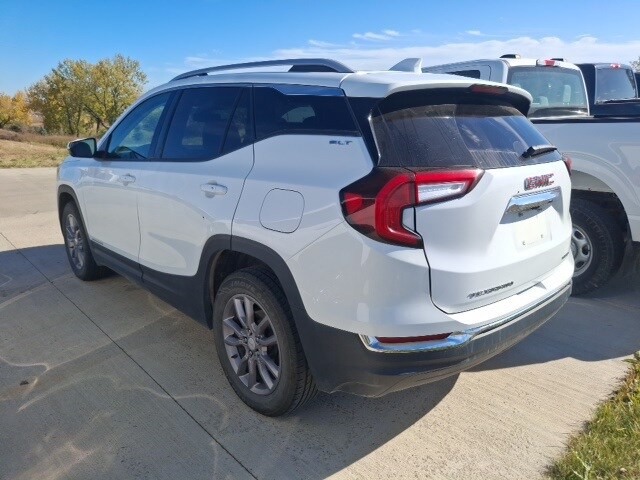 2024 Gmc Terrain SLT photo 3