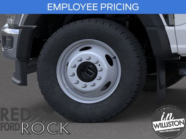 2025 Ford F-550 Super Duty Chassis Cab XL - Photo 19