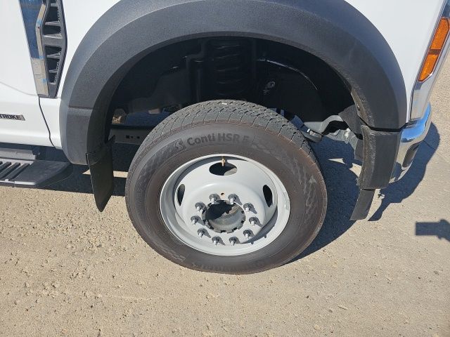 2024 Ford F-550 Super Duty Chassis Cab XL - Photo 13