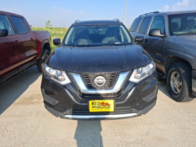 Used 2018 Nissan Rogue SV with VIN KNMAT2MV6JP510116 for sale in Williston, ND