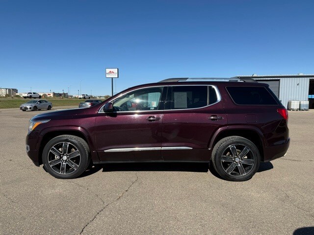 2017 Gmc Acadia Denali photo 2