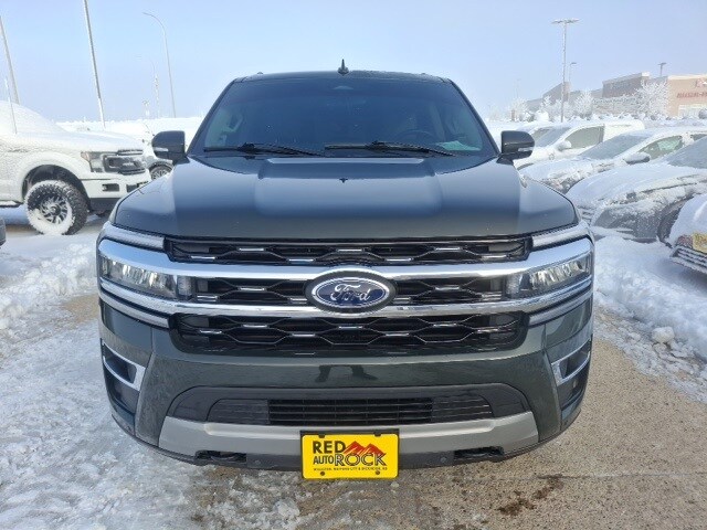2023 Ford Expedition MAX Limited photo 2