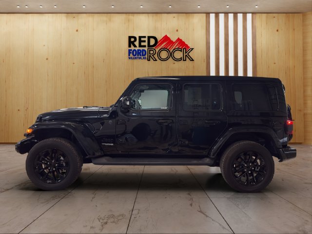 Used 2022 Jeep Wrangler Unlimited Sahara High Altitude SUV