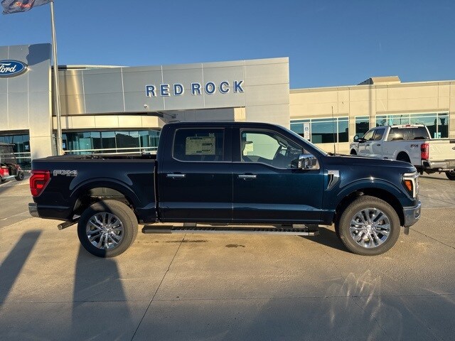 2025 Ford F-150 Lariat photo 2