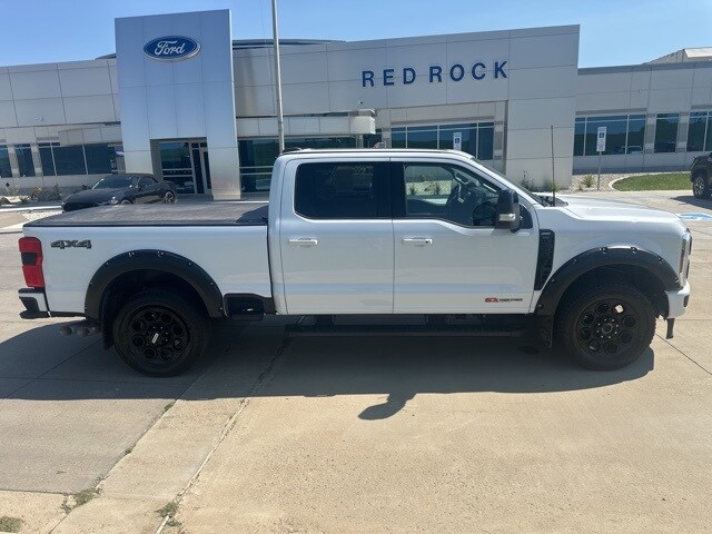 2024 Ford F-350 Lariat photo 2