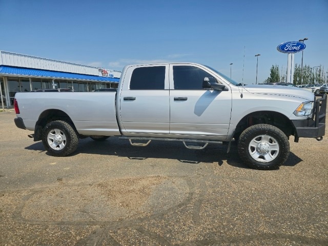 Used 2018 RAM Ram 2500 Pickup Tradesman with VIN 3C6UR5HJ4JG110118 for sale in Dickinson, ND