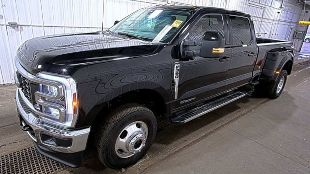 Used 2025 Ford F-350  Truck Crew Cab