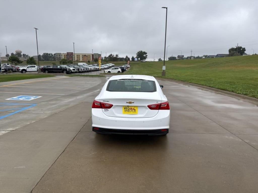 Used 2024 Chevrolet Malibu 1LT Sedan