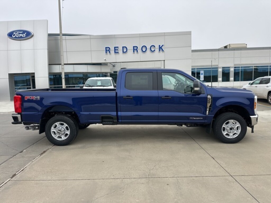 New 2026 Ford F-350 XLT Truck Crew Cab