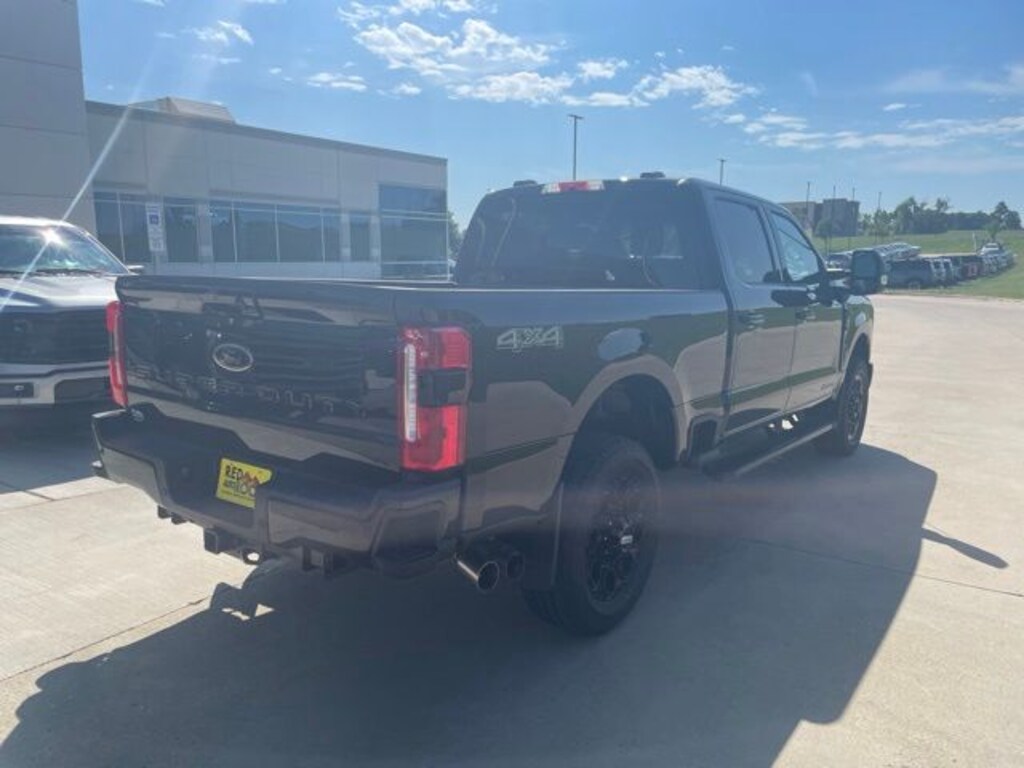 New 2026 Ford F-350 Lariat Truck Crew Cab