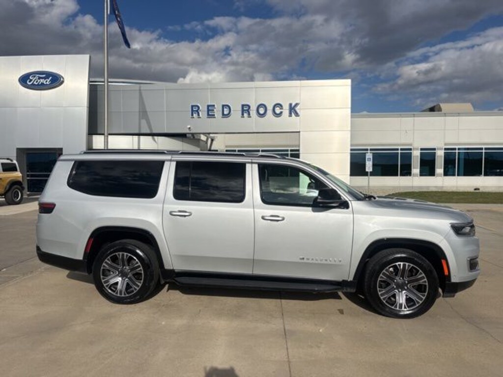 Used 2024 Jeep Wagoneer L Series II SUV