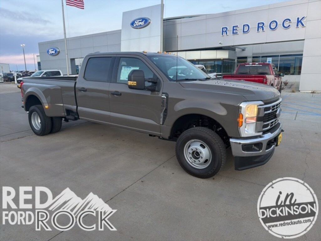 New 2026 Ford F-350 XLT Truck Crew Cab