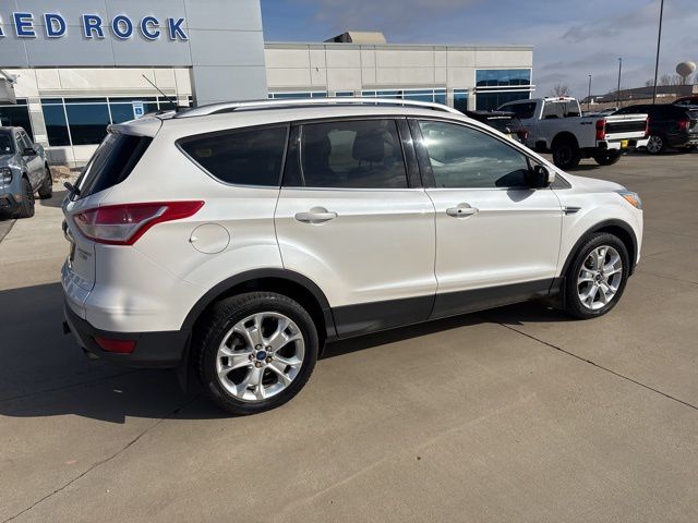 2016 Ford Escape Titanium photo 3