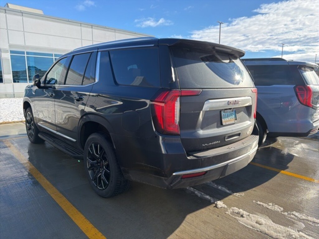 Used 2024 GMC Yukon SLT SUV
