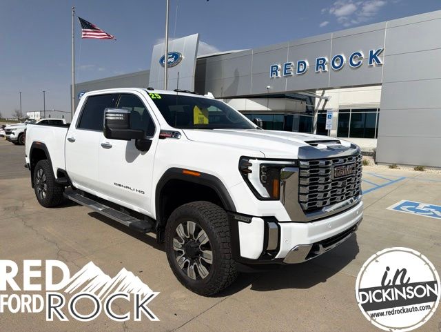 2025 GMC Sierra Denali 4WD Crew Cab Standard Box SRW's photo
