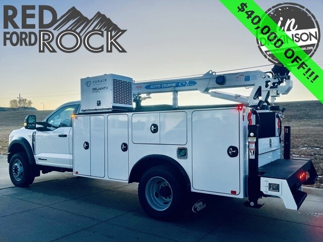 2023 Ford F-600 photo 2