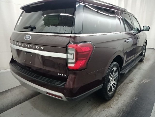 2024 Ford Expedition MAX photo 2