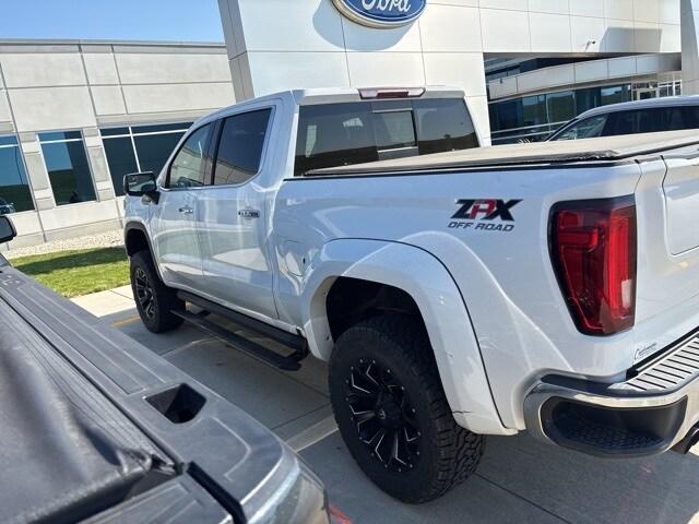 2019 Gmc Sierra 1500 SLT photo 3
