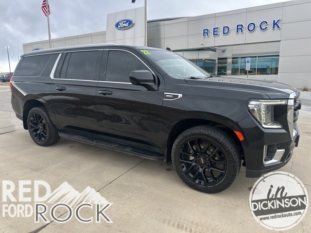 2022 GMC Yukon XL SLE's photo