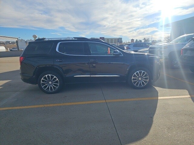 2021 Gmc Acadia Denali photo 2