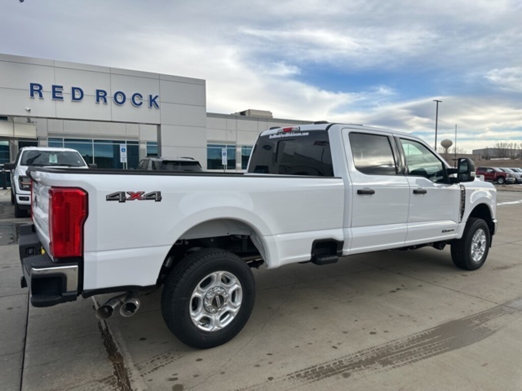 New 2026 Ford F-250 XLT Truck Crew Cab