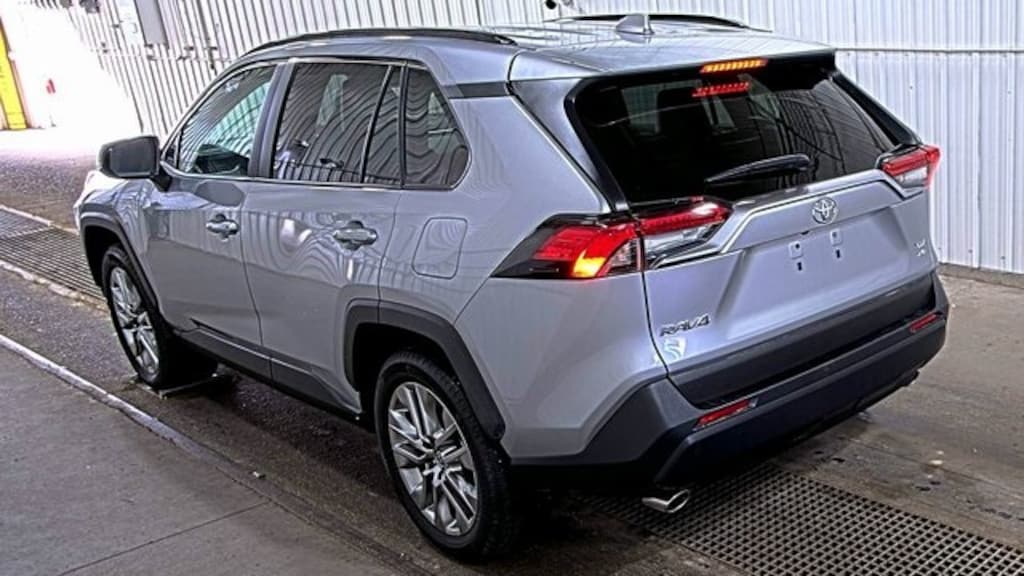 Used 2025 Toyota RAV4 XLE Premium SUV