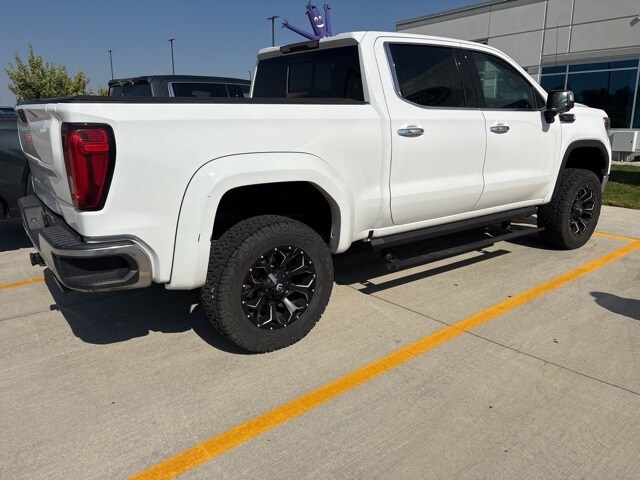 2019 Gmc Sierra 1500 SLT photo 2
