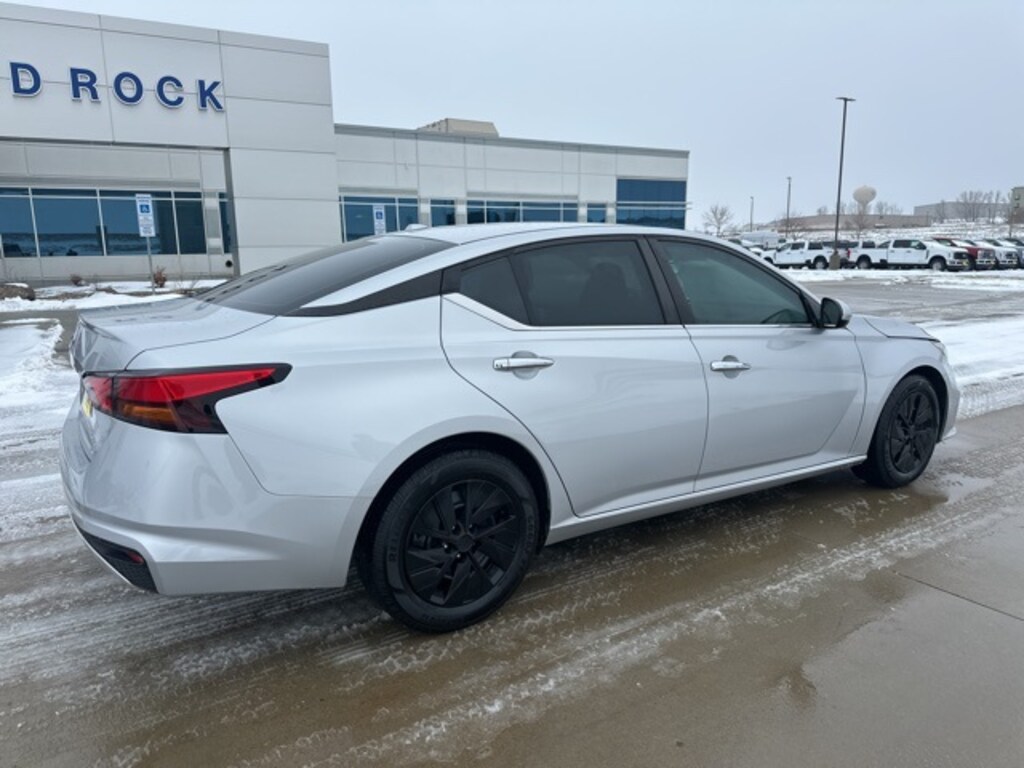 Used 2019 Nissan Altima 2.5 S Sedan