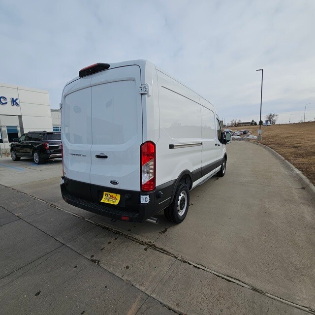 2024 Ford Transit photo 3