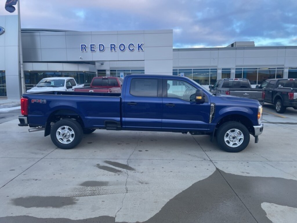 New 2026 Ford F-350 XLT Truck Crew Cab