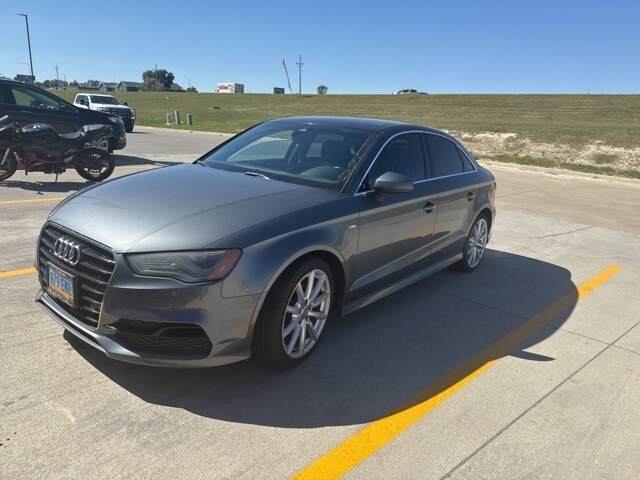 2015 Audi A3 2.0 TDI Premium photo 2