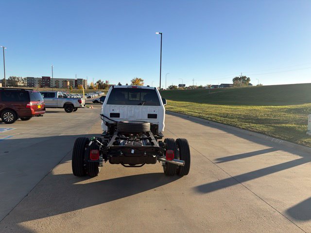 New 2027 Ford F-450 Chassis XL Truck Crew Cab