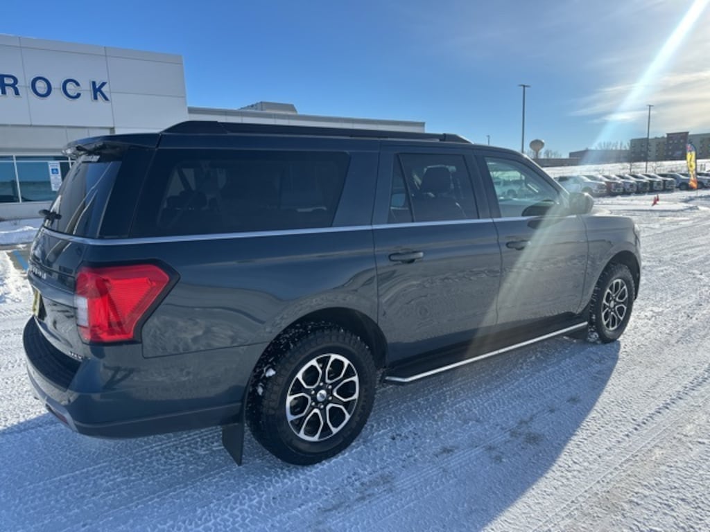 Used 2022 Ford Expedition Max XLT SUV