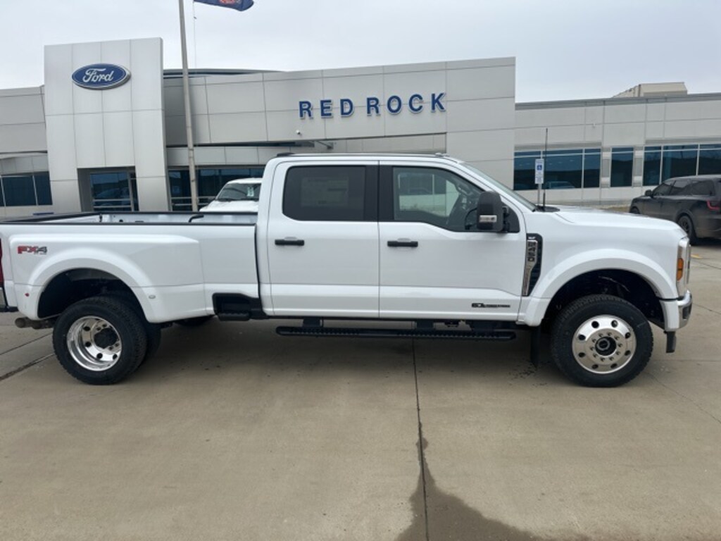 New 2026 Ford F-450 XLT Truck Crew Cab