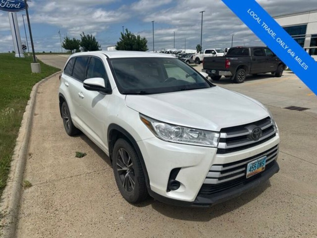 Used 2018 Toyota Highlander LE SUV