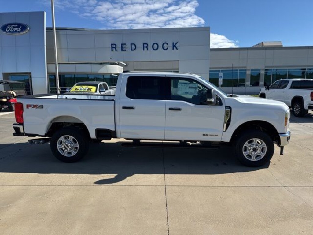 New 2026 Ford F-350 XLT Truck Crew Cab