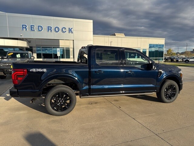 2025 Ford F-150 Platinum photo 3