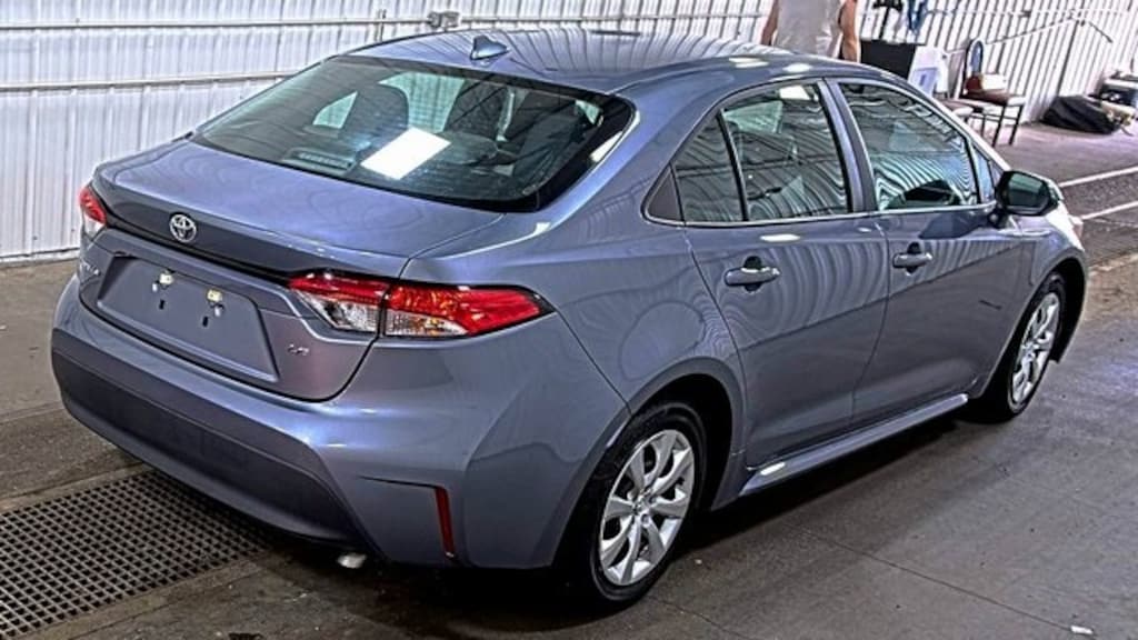 Used 2024 Toyota Corolla LE Sedan