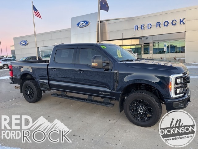 2025 Ford F-350 Super Duty Lariat's photo