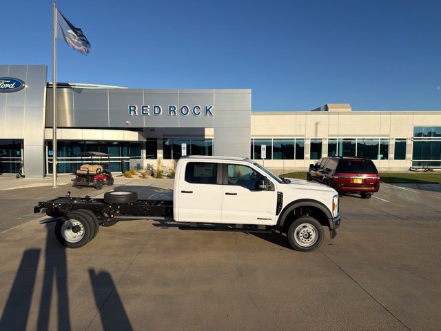 New 2027 Ford F-450 Chassis XL Truck Crew Cab