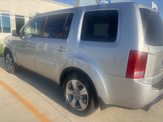 2014 Honda Pilot EX-L photo 2