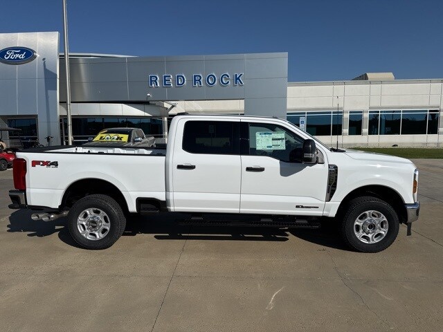 2026 Ford F-250 XLT photo 2