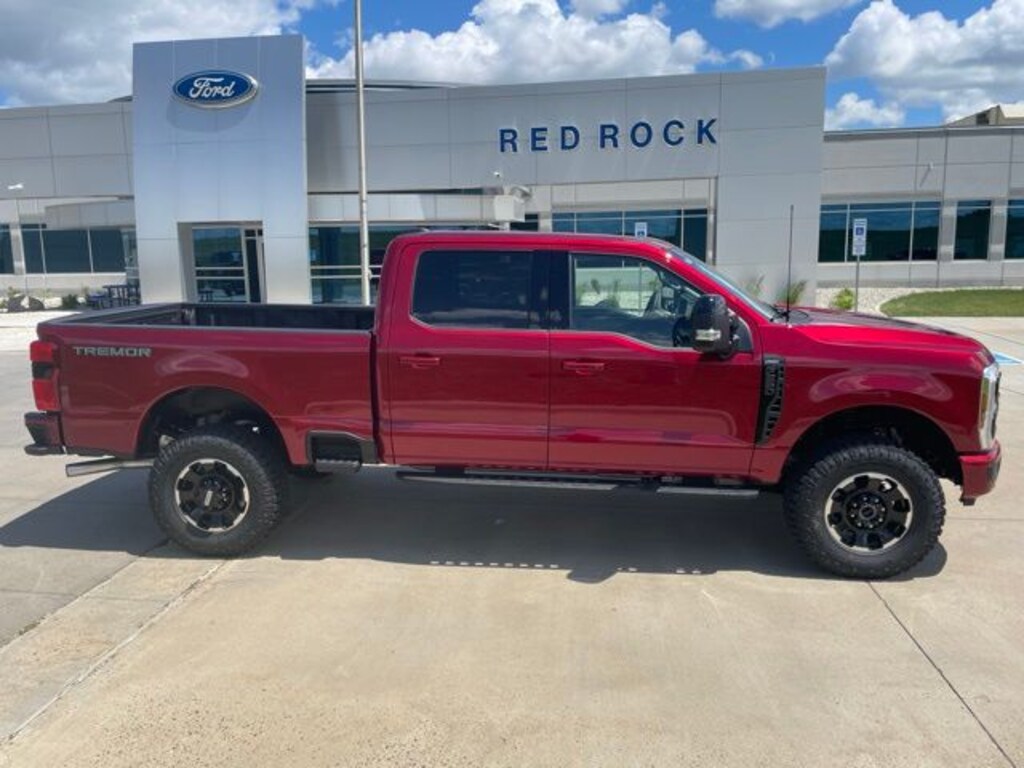 New 2026 Ford F-250 Lariat Truck Crew Cab
