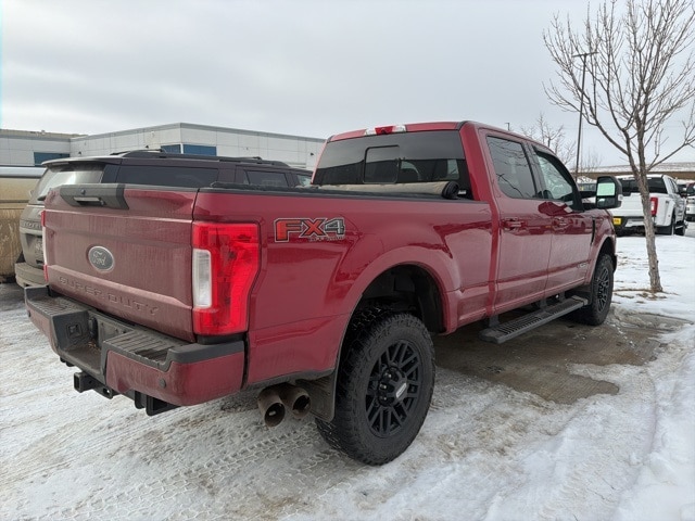 2019 Ford F-350 Lariat photo 4