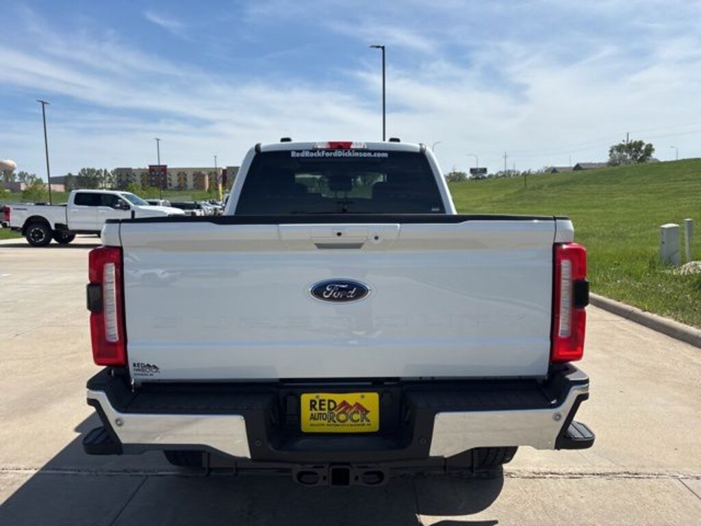 New 2026 Ford F-350 Lariat Truck Crew Cab